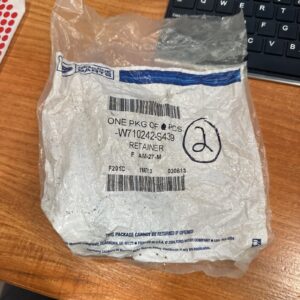 Ford W710242-S439 Nut Retainer QTY 2 Factory Sealed You Get 2 Retainer OEM NOS