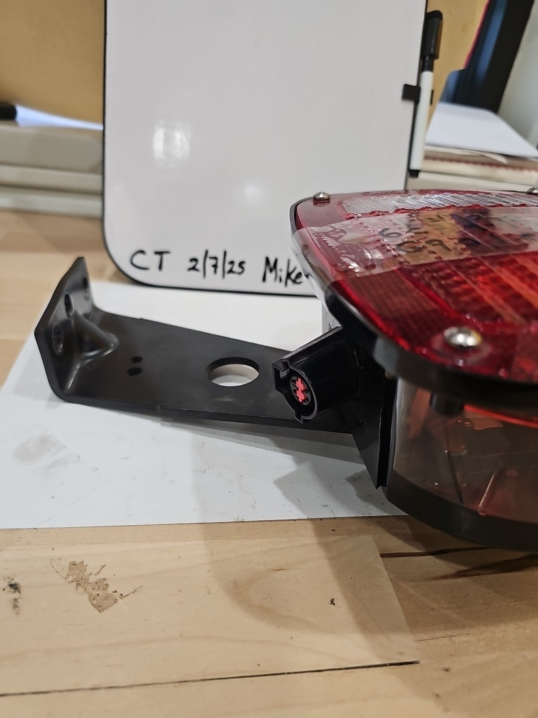 GENUINE OEM FoMoCo TAIL LIGHT ASSEMBLY (RIGHT) 6C34-13405-AA G901C - Image 4