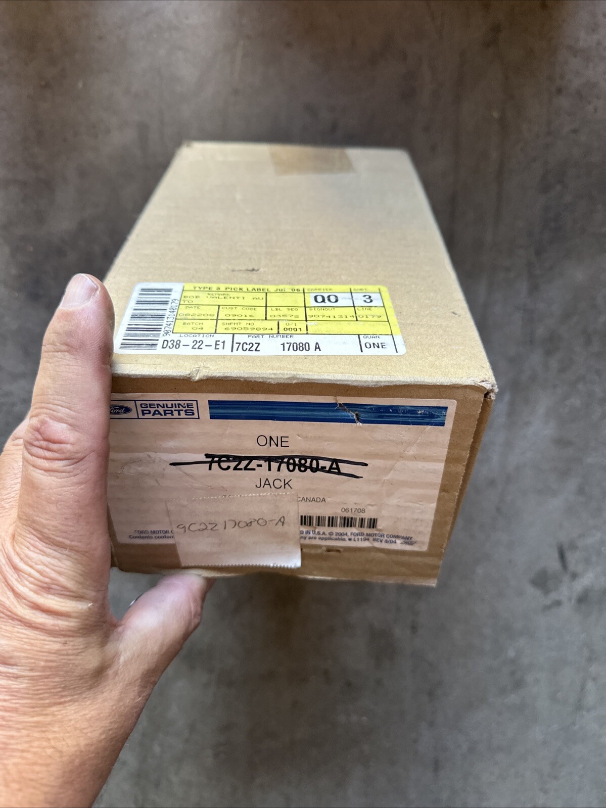 Genuine Ford Floor Jack 9C2Z-17080-A - Image 3