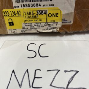 Genuine GM Chevrolet Malibu Front Trim Grille Molding Chrome 15853884