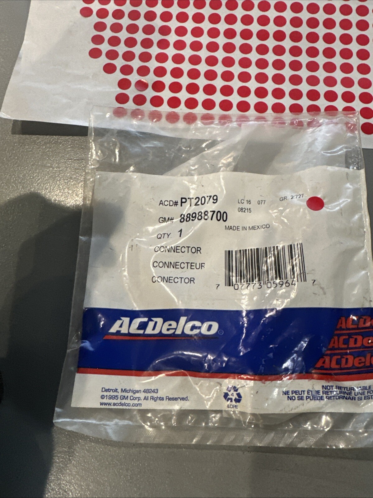 Genuine GM Headlamp Pigtail 88988700 - Image 4