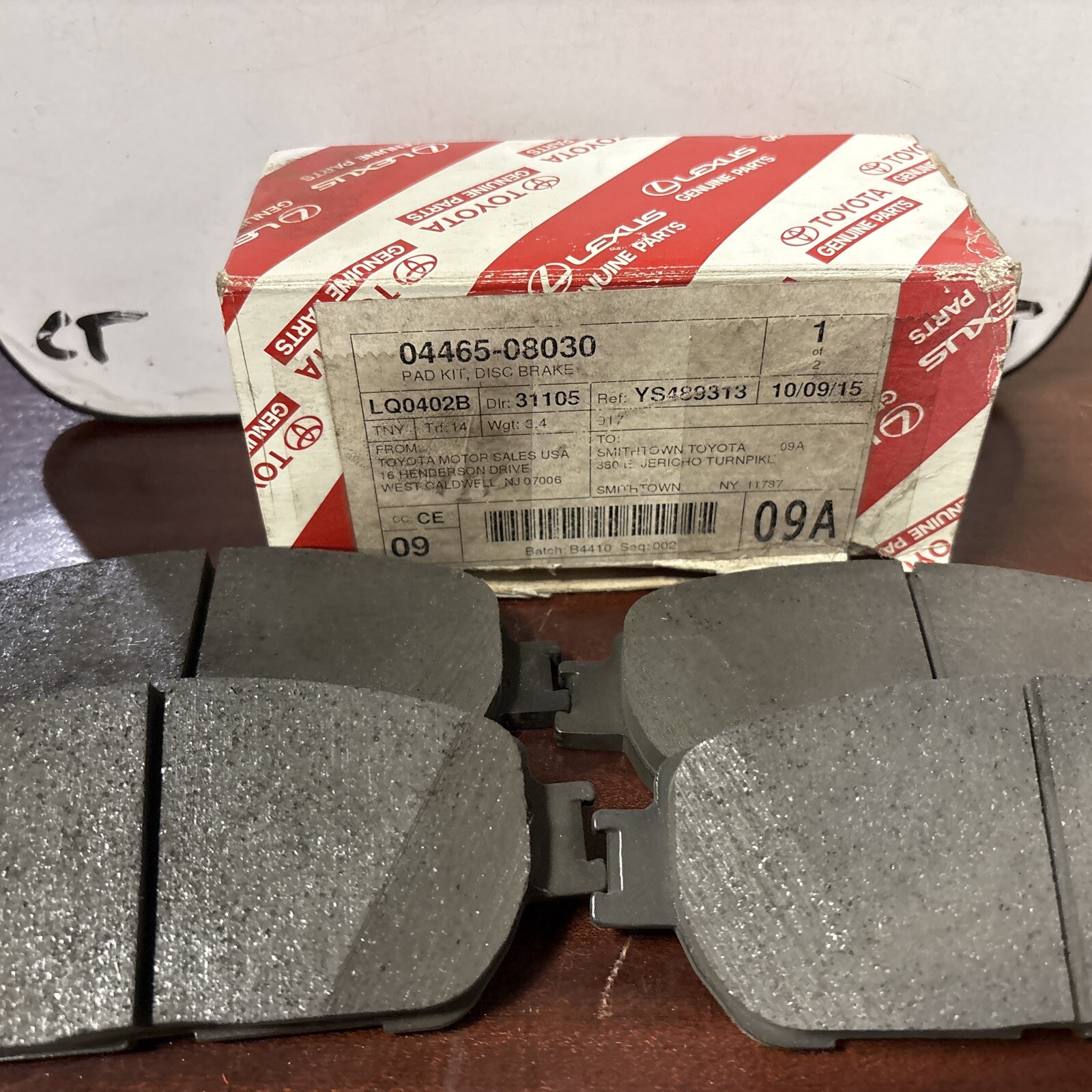 Genuine Toyota Brake Pads Front 04465-08030 - Image 3
