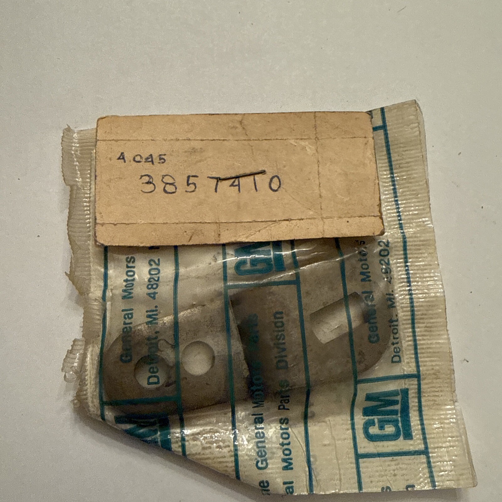 Gm Lever 3857410 - Image 3