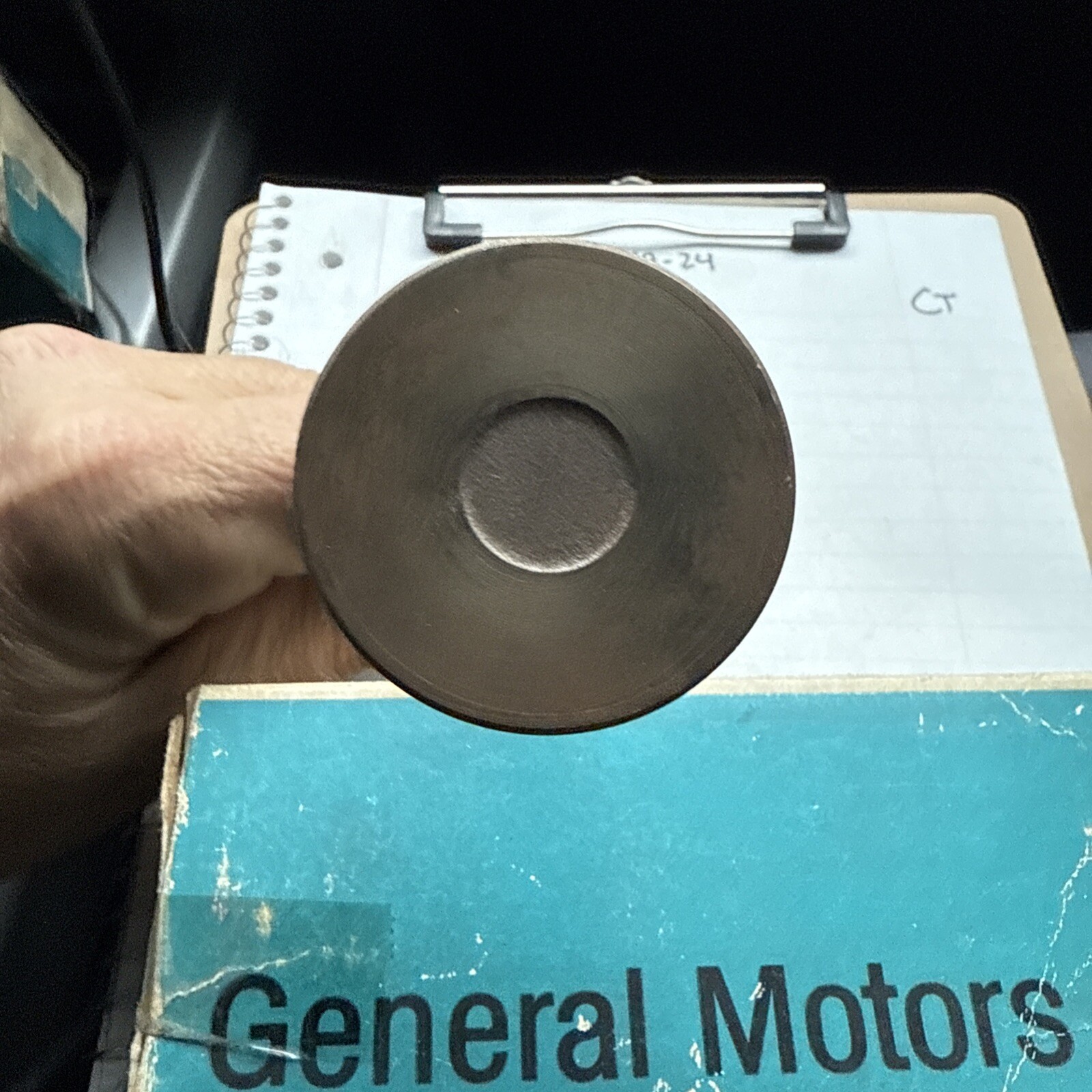 Gm OEM Nos Intake Valve Pack of 1 9792344 - Image 4
