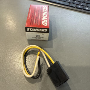 Horn Relay Connector fits 1957-1999 Pontiac Firebird Catalina 6000  STANDARD MOT