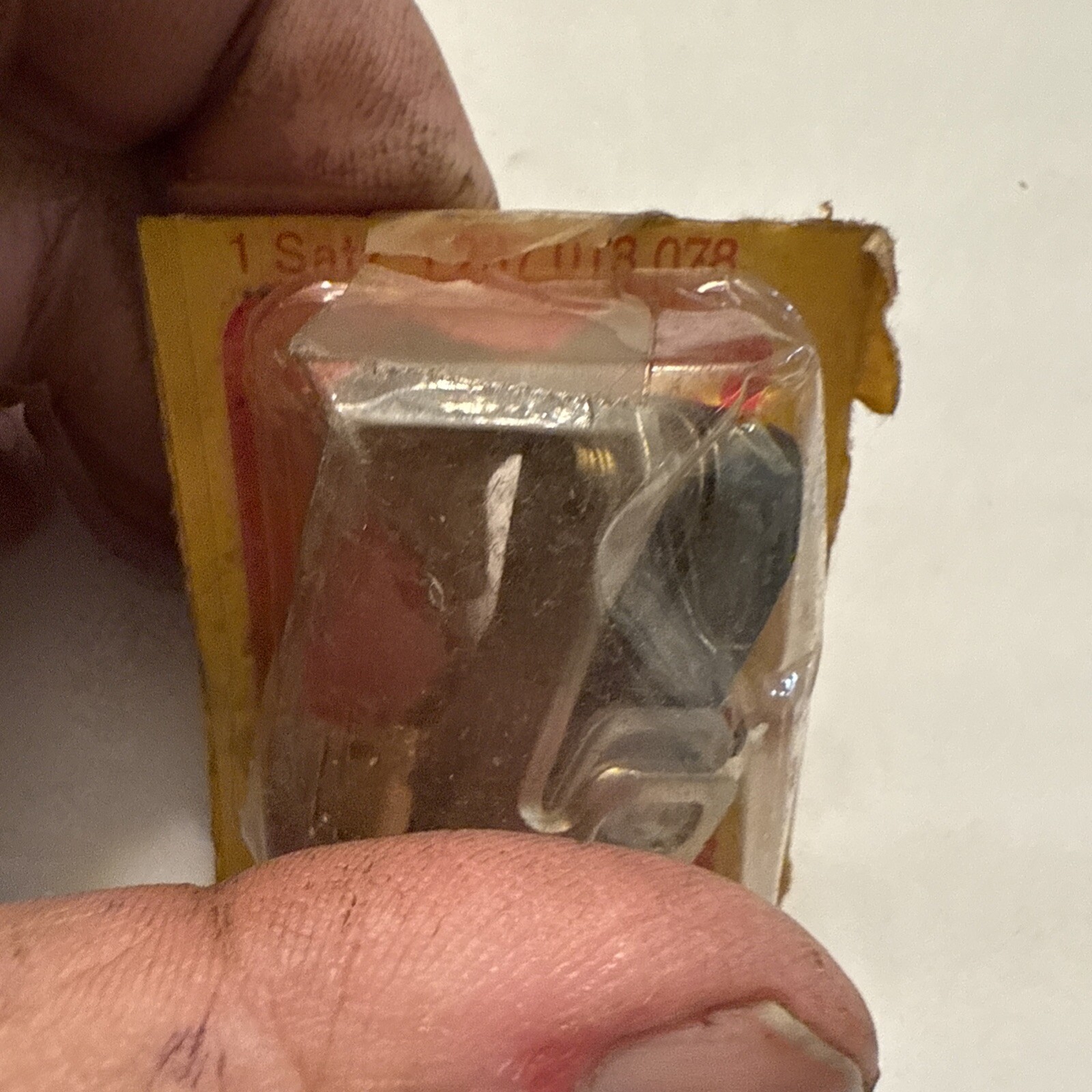 Ignition Points Bosch 01025 1237013078 for Volvo 164 1972-1974 - Image 3