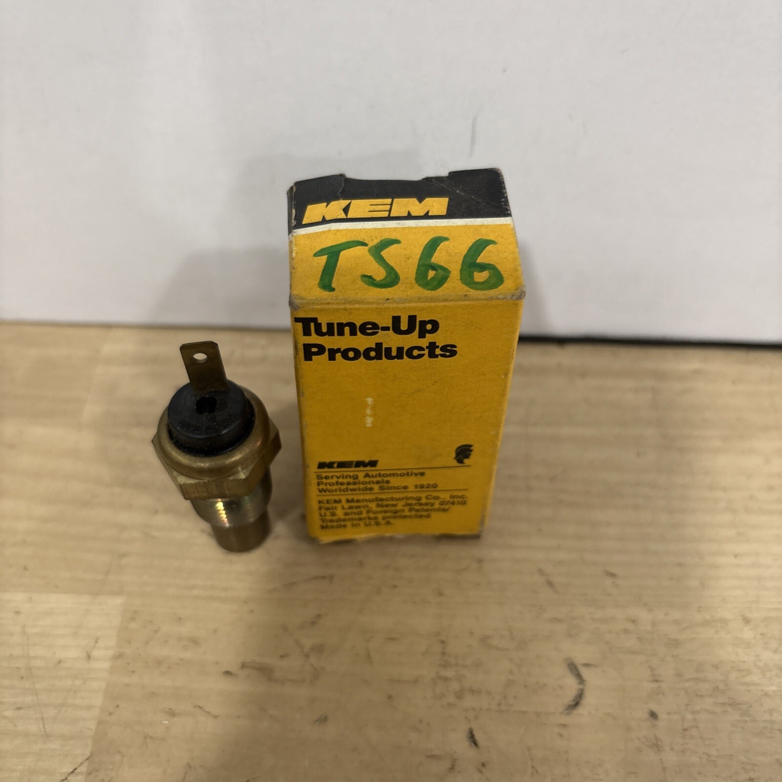 KEM TW-43 Engine Coolant Temperature Sender (Standard TS66) - Image 5