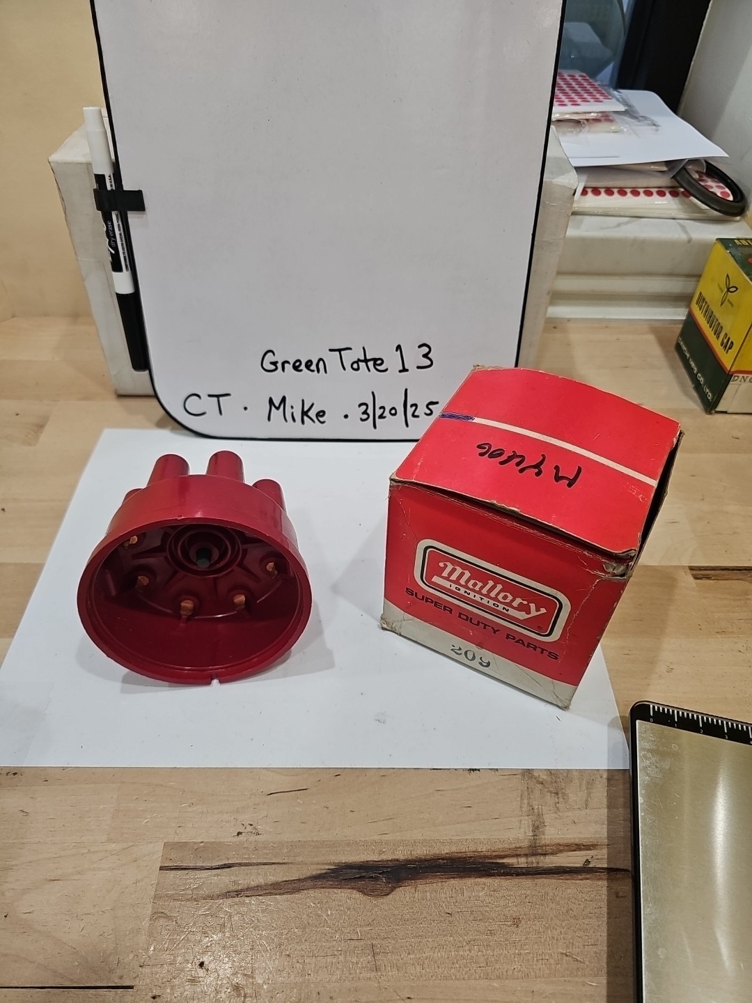 Mallory Distributor Cap 209; Fits 25, 26, 27, 37, 38, 47, 50, 57, 60 Series 8cy