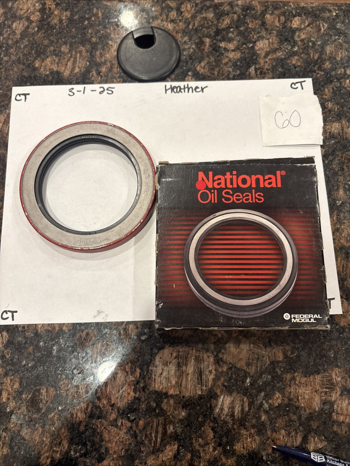 NATIONAL FEDERAL MOGUL OIL SEAL 370018A