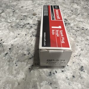 NEW FORD MOTORCRAFT SPARK PLUG SP-521 AGSF22F1 (LOT OF 1)