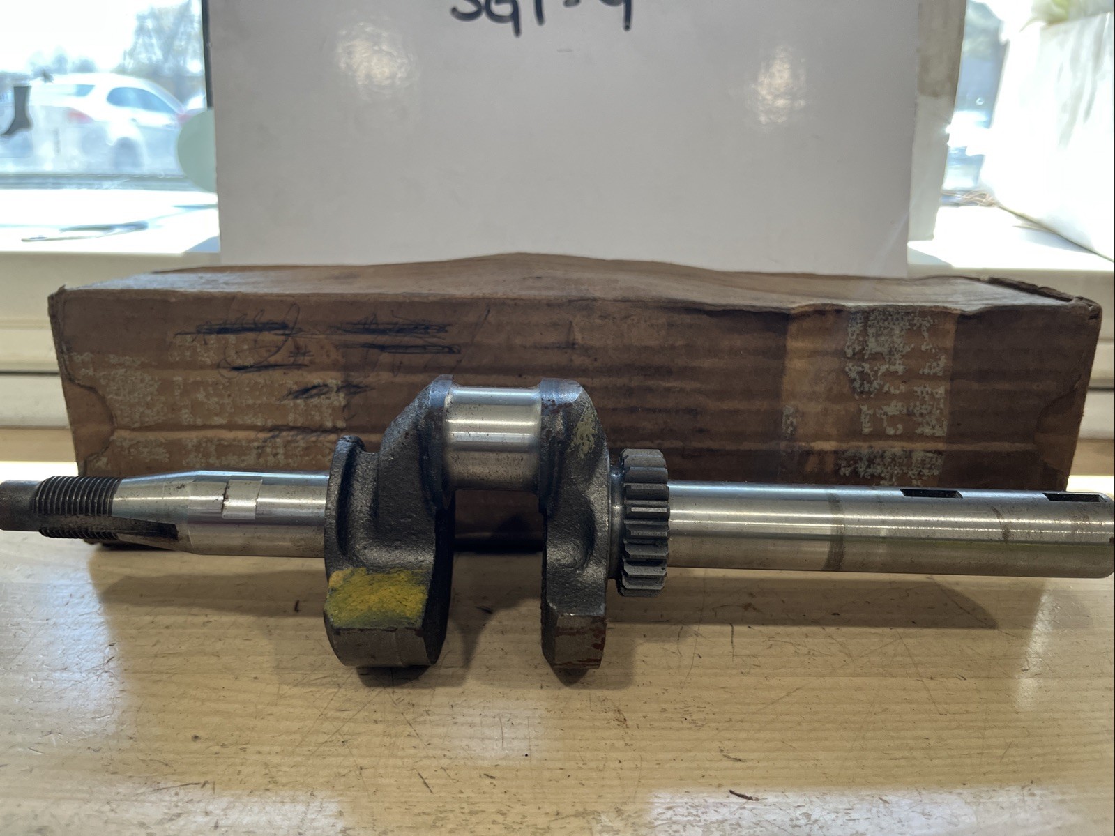 NEW NOS OEM Briggs & Stratton Crankshaft 493016 796212 - Image 3