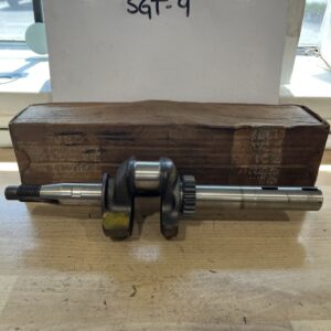 NEW NOS OEM Briggs & Stratton Crankshaft 493016 796212
