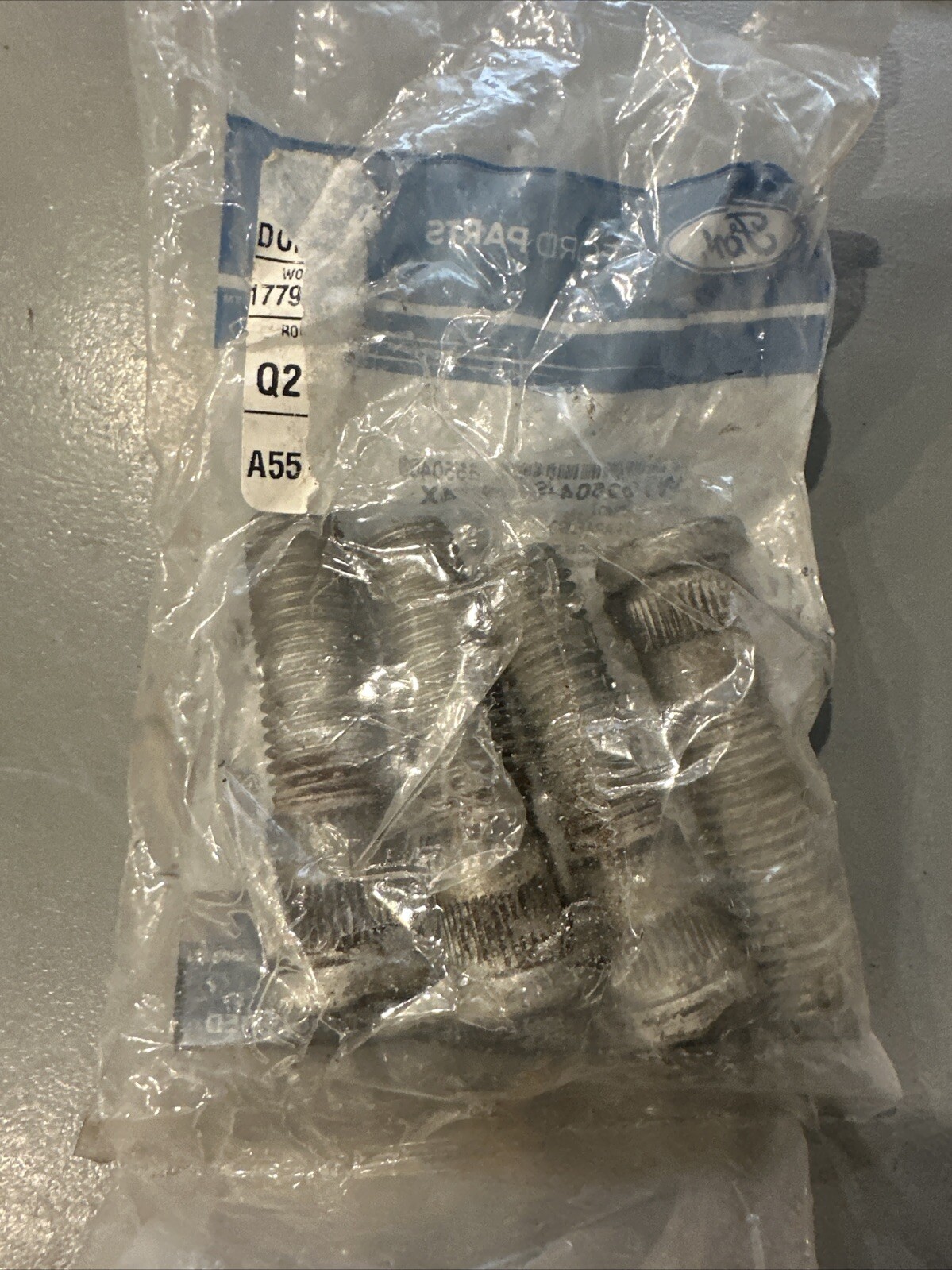 NEW (Pack of 4) OEM Genuine Ford W706504-S439 Bolt - Image 3