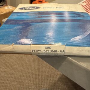 NOS LINCOLN 90,91 TOWN CAR side molding 43" ORIGINAL FORD F0VY-5421048-AA