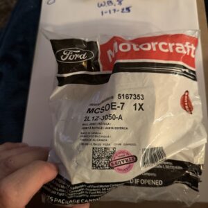 New Genuine Ford 2L1Z-3050-A / MCSOE-7 Front Lower Ball Joint 04-08 F-150 +More