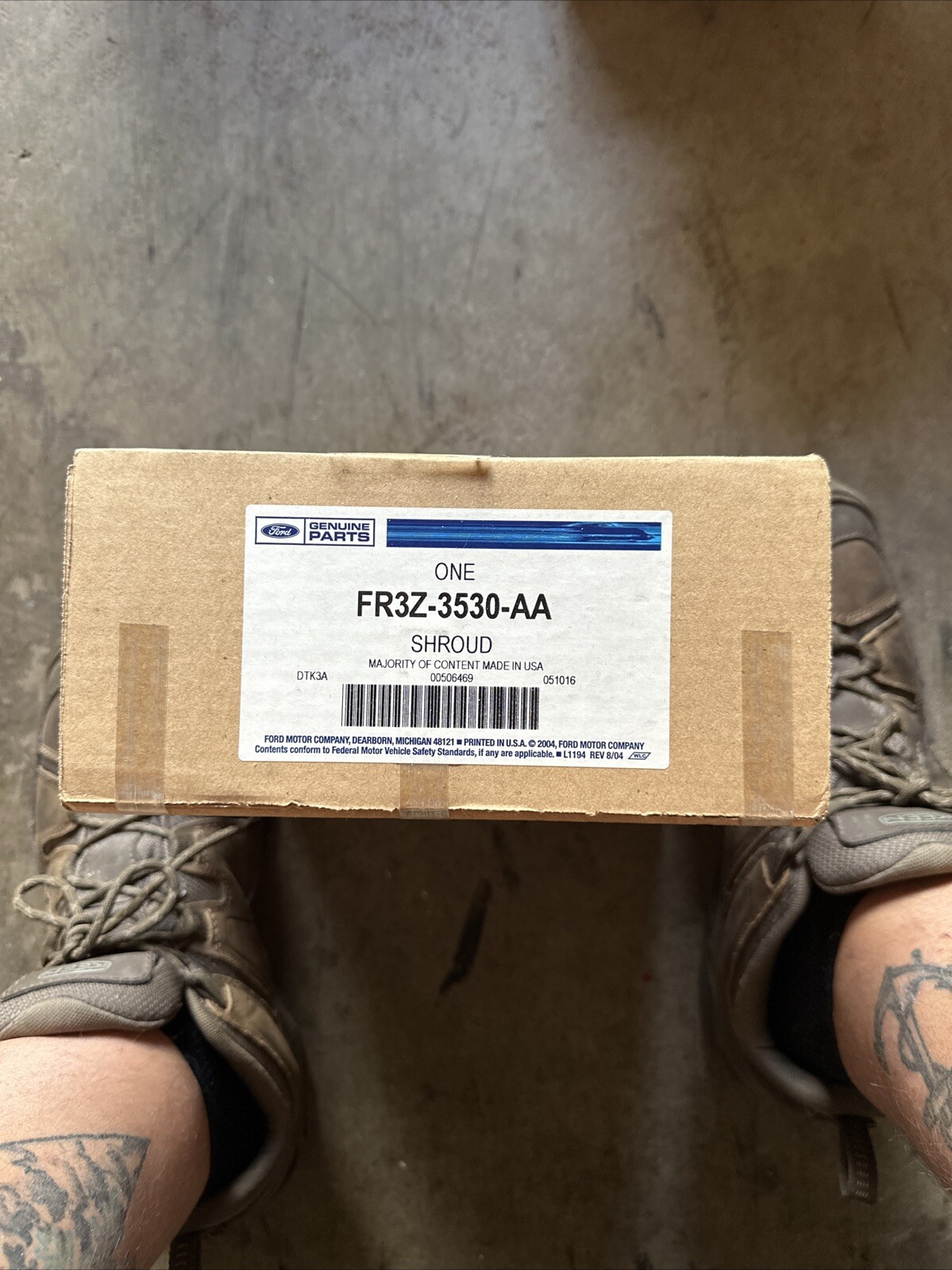 New Genuine Ford Shroud Asy - Steering Column FR3Z3530AA / FR3Z-3530-AA OEM