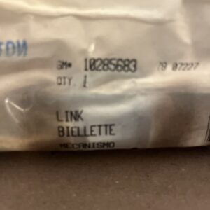 New Genuine GM 10285683Front Stablilizer Shaft Link 97-04 Regal Century - NOS