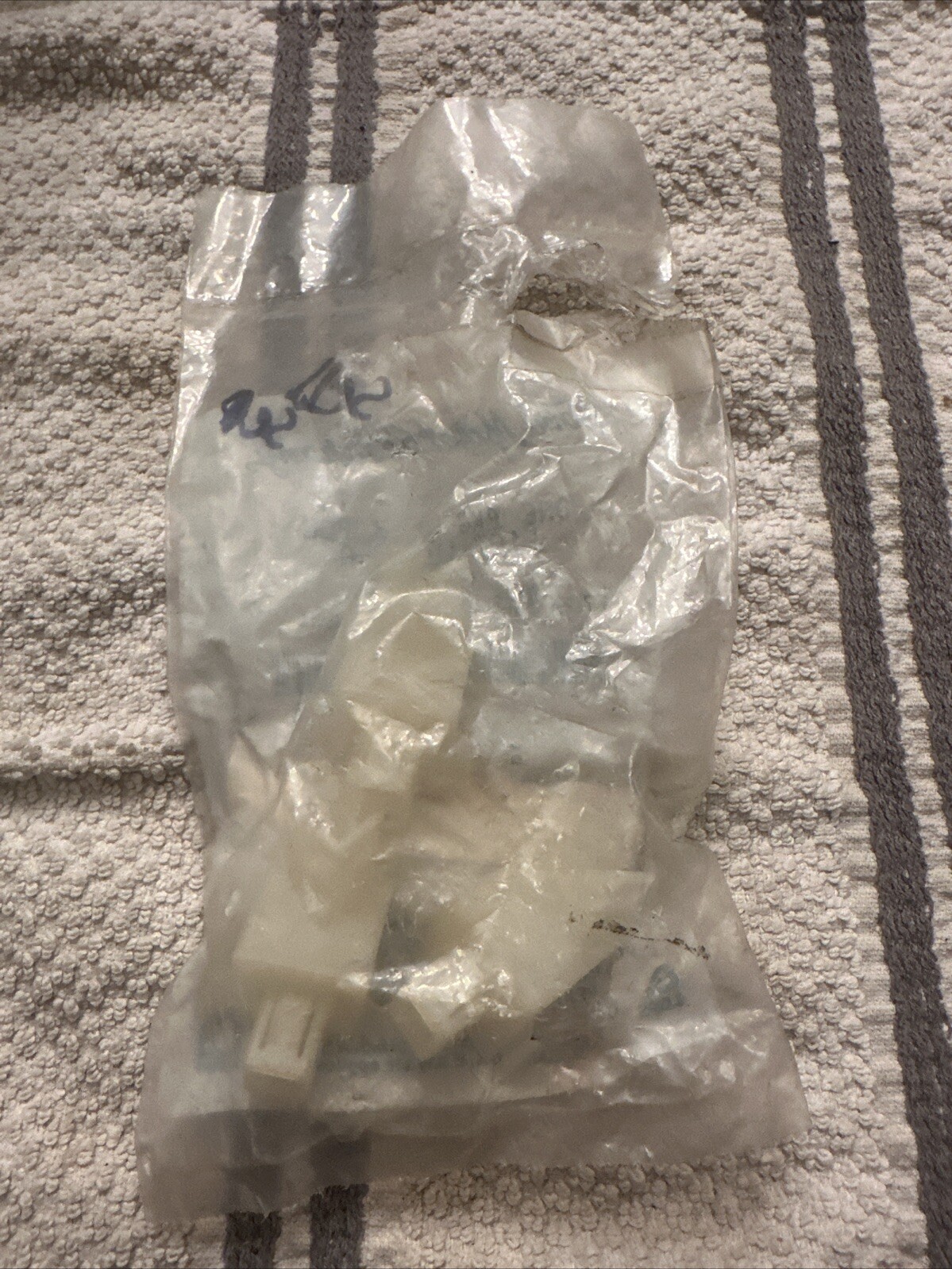 New OEM Ford F1CZ-16828-A Under Hood Prop Rod Retainer Clip NOS - Image 3