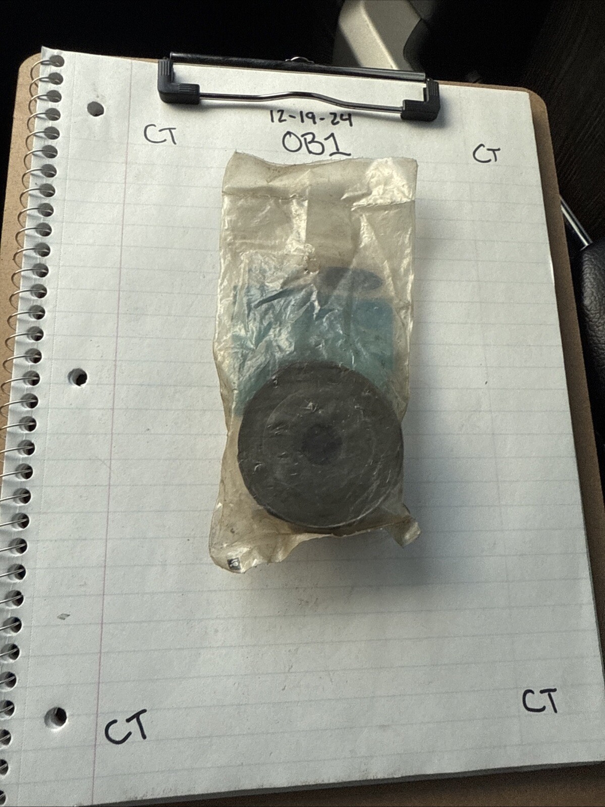 New OEM Ford F3SZ-4B424-A Differential Housing Insulator NOS - Image 3