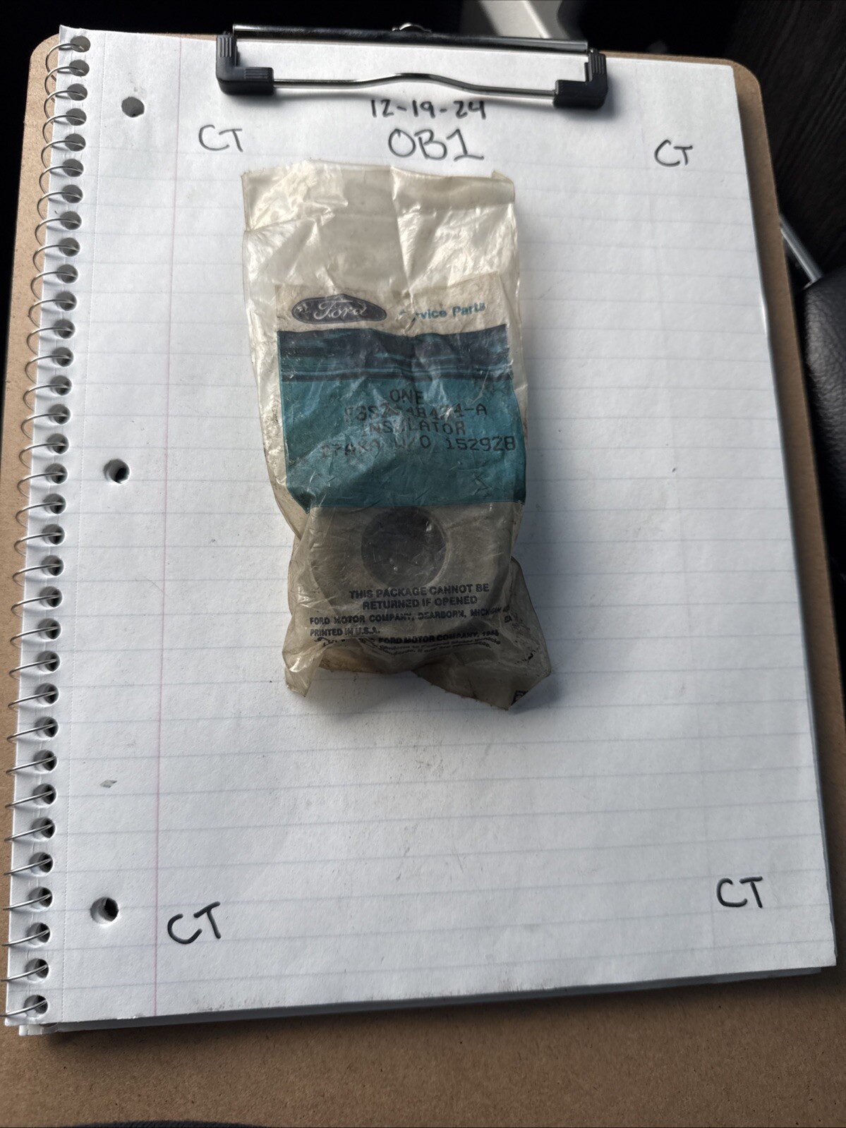 New OEM Ford F3SZ-4B424-A Differential Housing Insulator NOS