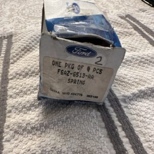 New OEM Ford F6AZ-6513-AA Engine Valve Springs Qty 2 NOS