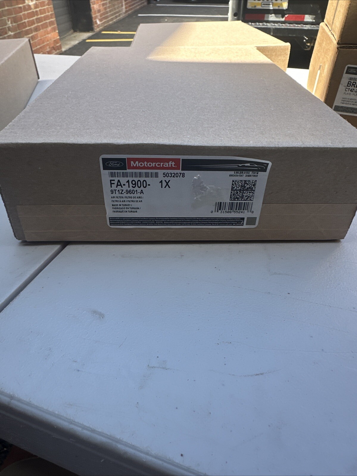 New OEM Genuine Ford Transit Connect Element Assembly Air Cleaner 9T1Z9601A