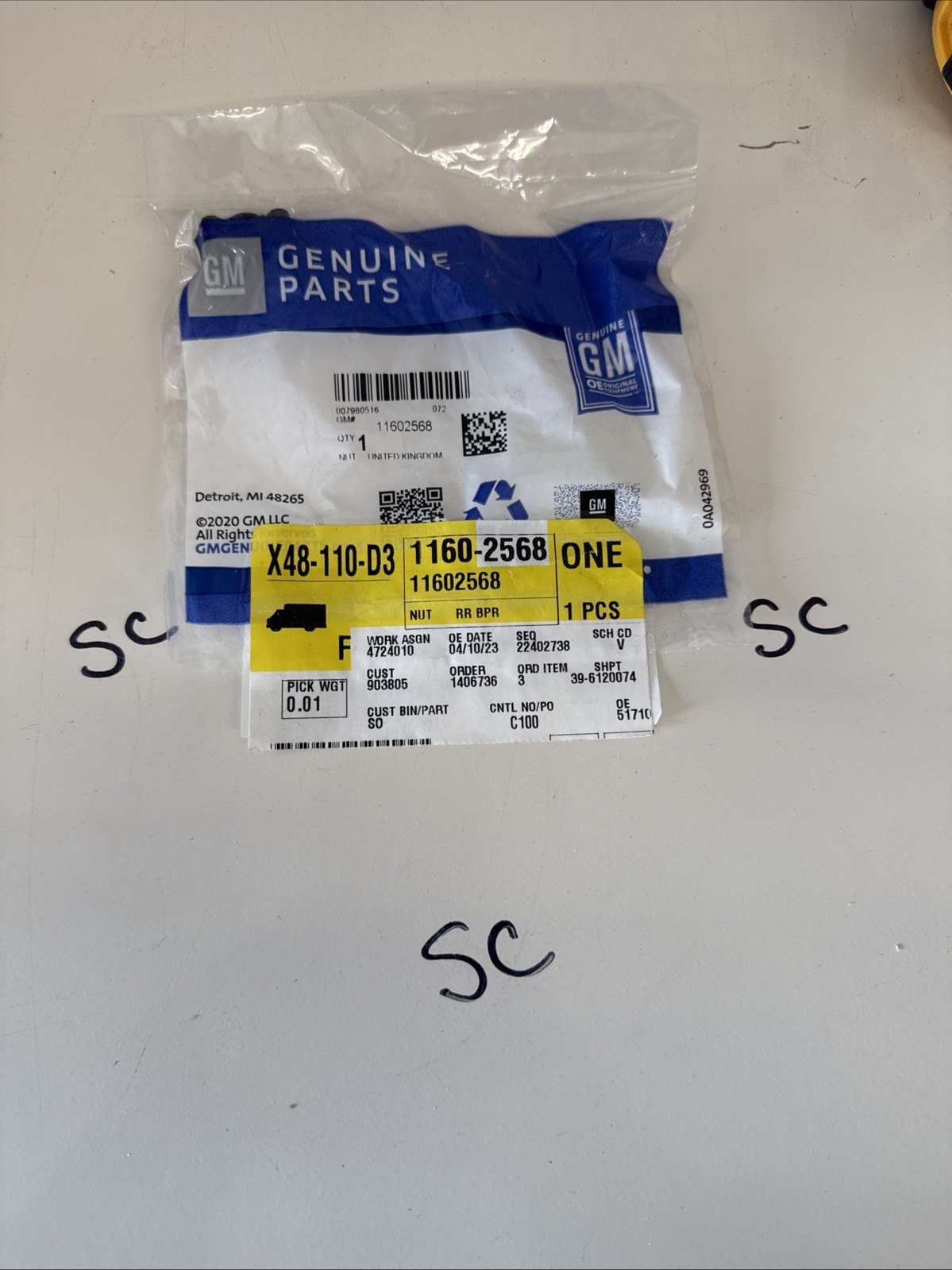 OEM NEW 21-22 Buick Cadillac Chevrolet GMC Access Cover Retainer Nut 11602568