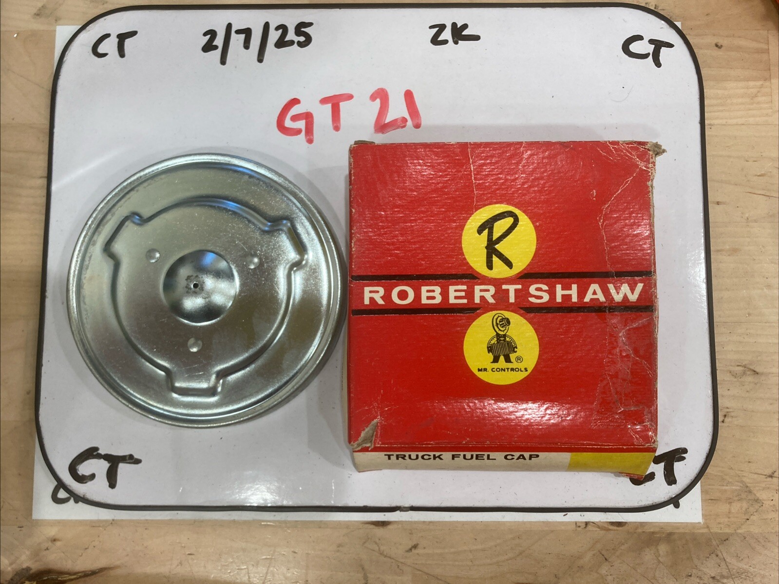 OEM Robert Shaw Diesel Fuel Cap 10604 RTG-4