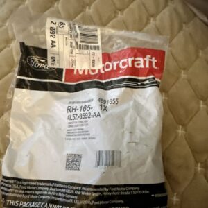 RH-165 Motorcraft Thermostat Housing Upper New for Explorer Pickup Ford Ranger