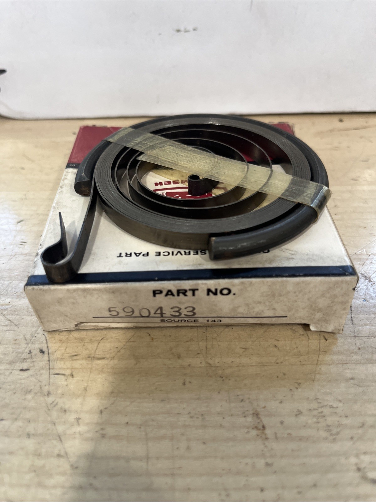 Tecumseh 590433 Recoil Starter Spring - Image 4