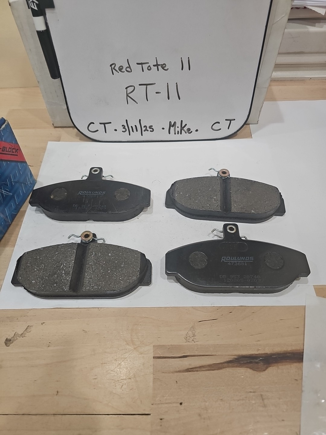 Volvo Front Brake Pad Set 271707 473681